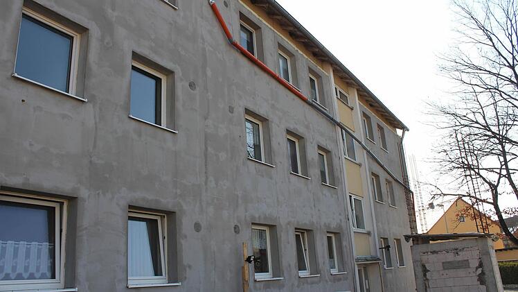 Das Dachwasser wird provisorisch abgeleitet. Foto: Andreas Dorsch