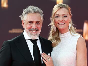 Roland Trettl und Miriam H&ouml;ller machten ihre Beziehung Im Januar 2025 bekannt.