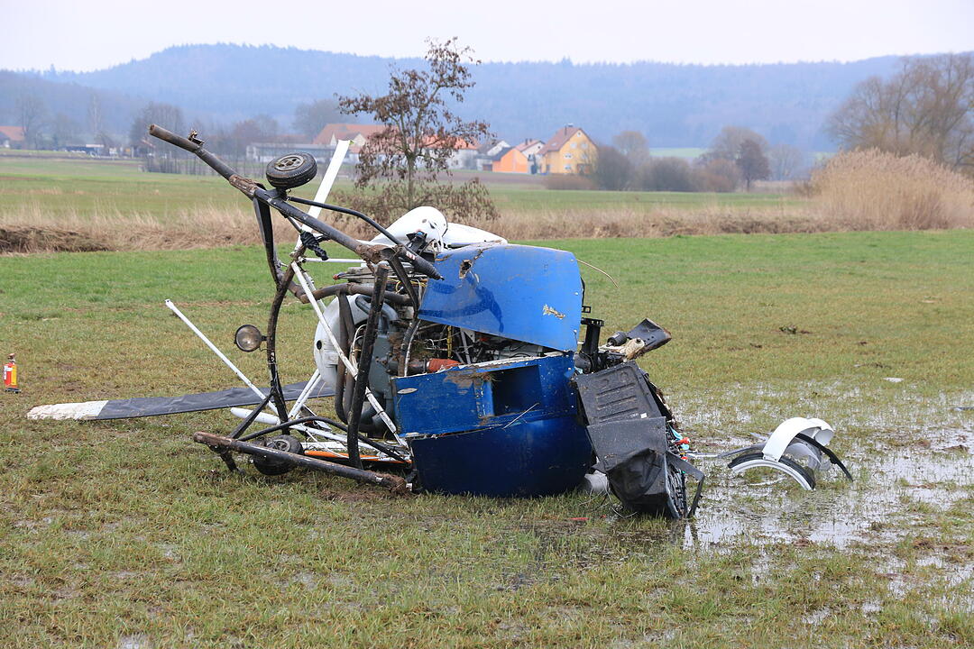 Hubschrauber stürzt bei Rentweinsdorf ab
