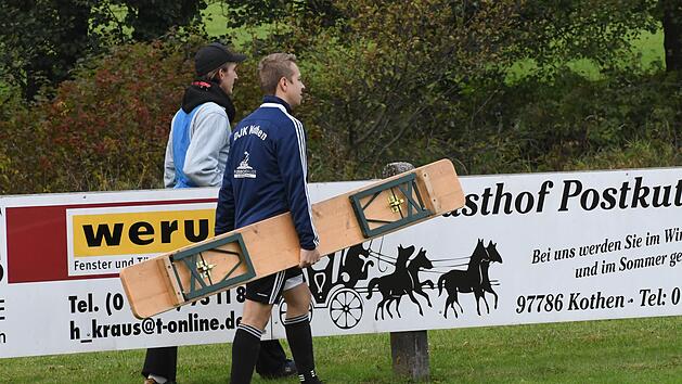 Vorerst d&uuml;rfen bei der SG Motten/Kothen keine B&auml;nke am Spielfeldrand stehen. Der einzige bayerische Verein in der Kreisliga A Fulda Rh&ouml;n darf vorerst nur ausw&auml;rts um Punkte spielen. Foto: Hopf