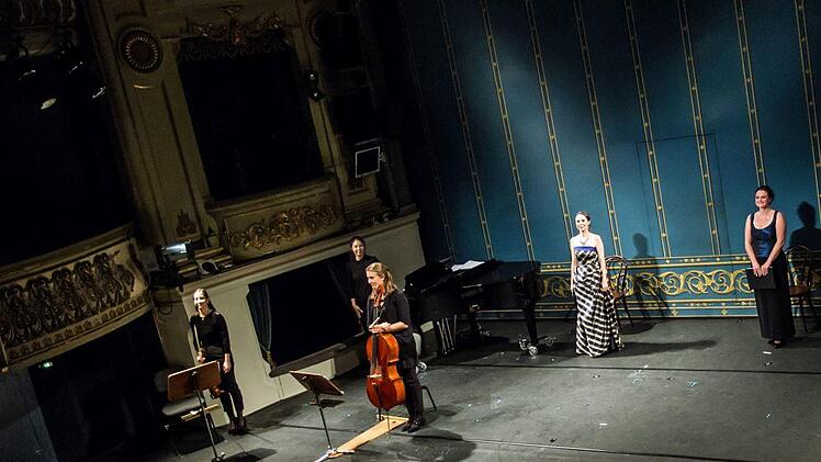Werke von Ludwig van Beethoven und Peter Maxwell Davies erklangen beim Kammerkonzert im Landestheater Coburg.Foto: Jochen Berger