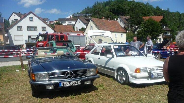 Auf dem Oldtimertreffen in Aufse&szlig; Foto: Horst Kr&auml;mer