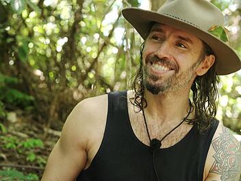 Stolz nach bew&auml;ltigter Dschungelpr&uuml;fung: Gil Ofarim, der heimliche Favorit auf den Sieg?