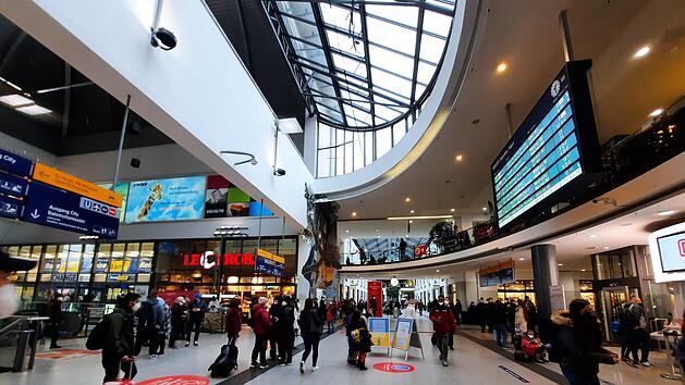 Nürnberg Hauptbahnhof Haupthalle