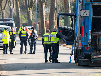 Kind wird in Hamburg von Müllwagen überfahren und stirbt