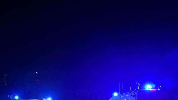 Erlangen: Psychisch kranker 23-Jähriger springt in Fluss bei Flucht vor Polizei