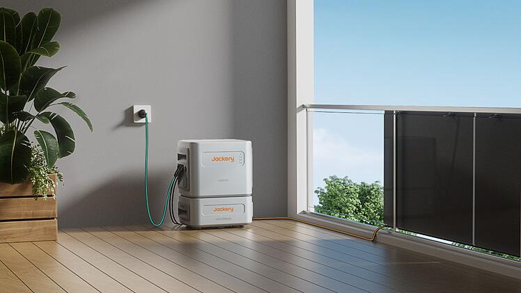 Der Jackery Navi 2000 All-in-One-Speicher ist auch für den mobilen Einsatz geeignet.