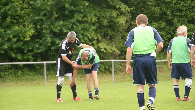 Bayerische-Fußball-Klerus-Auswahl vs. Promi-Mannschaft Münnerstadt - 2.6.2013 Münnerstadt