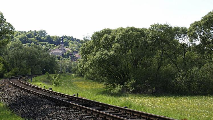 Gegen einen Teilabschnitt des Radwegs im Bereich der Bahnlinie gibt es Widerstand. Foto: Dieter Hübner