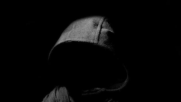 Frauen durch Kapuzen-Mann in Bamberg belästigt: Die Polizei ermittelt gegen einen 24-Jährigen. Symbolfoto: PublicDomainPictures/pixabay.com