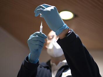 Im Impfzentrum Kulmbach wurde inzwischen zahlreiche Menschen gegen das Corona-Virus geimpft.