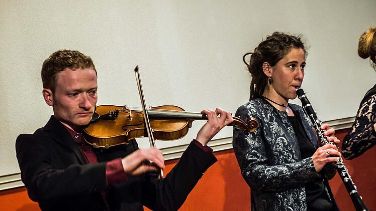 Faszinierende Klezmer-Klänge bot das Ensemble "Sher on a Shier" beim Gastspiel im Coburger Haus Contakt.Foto: Jochen Berger