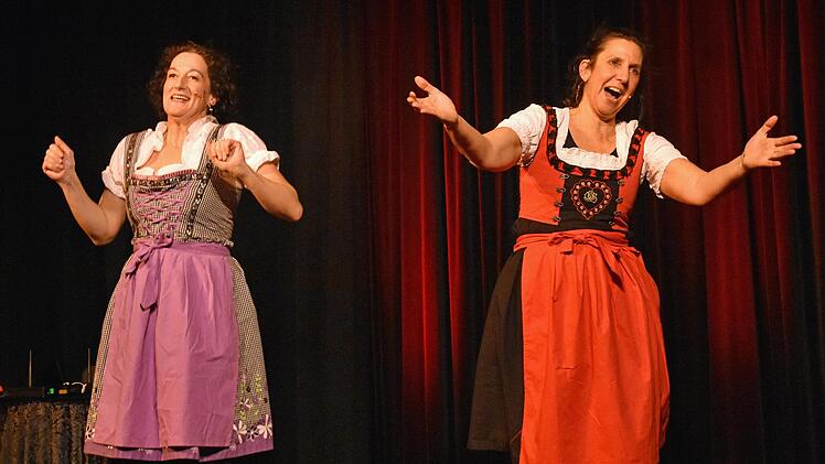 Birgit Süß & Heidi Friedrich  (von links) Ulrike Langer