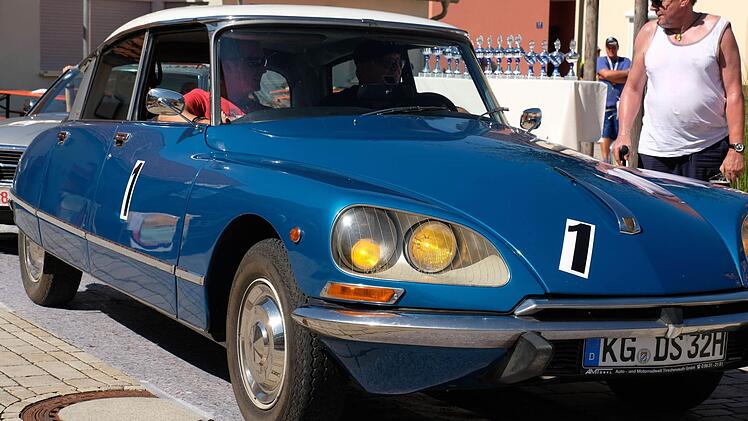 Den Charme der 1960er und 70er Jahre bewahrt: Citroën-DS 23. Foto: Gerd Schaar