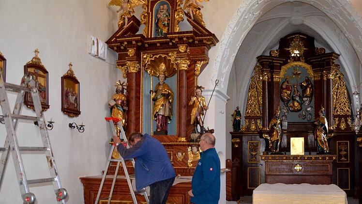Am Wochenanfang gab es noch viel zu tun in der Mistendorfer Pfarrkirche.