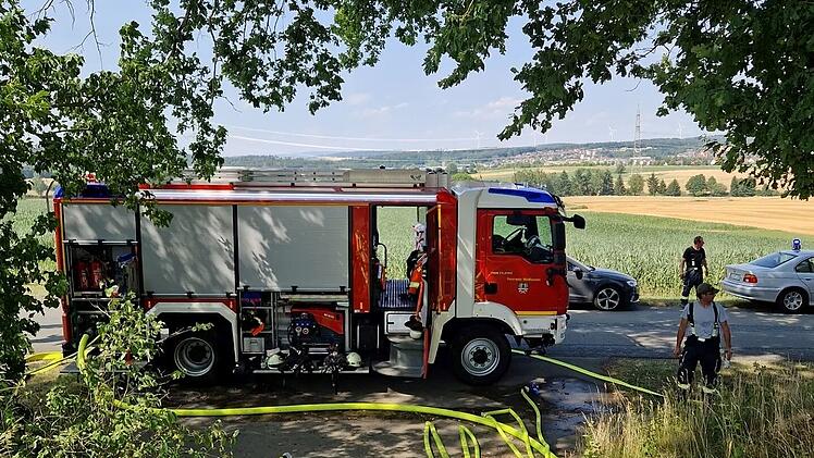 Landkreis Coburg: Rund 200 Einsatzkräfte verhindern Katastrophe - "Größter Flächenbrand seit langem"