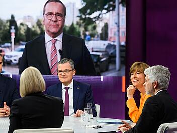 Bundesverteidigungsminister Boris Pistorius war bei "Maybrit Illner" zugeschaltet, um über das SPD-"Manifest" zu sprechen.