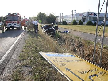 Unfall auf der B303 nahe Ebersdorf bei Coburg Foto: Michael Stelzner