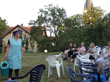 Bekannt aus "Fastnacht in Franken" hatte "Putzfraa" Ines Procter ihren ersten Auftritt in Zeil seit Monaten. Christian Licha