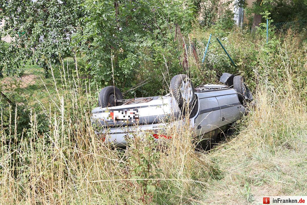 Unfallserie mit sieben schwerverletzten Personen innerhalb von einer Stunde