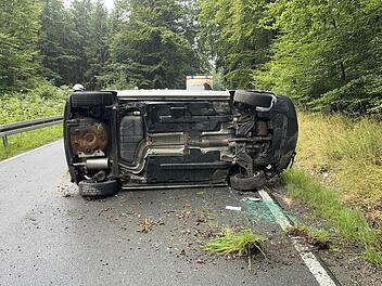 Kreis Kulmbach: Unfall bei Regen - Fahrer war "deutlich zu schnell"