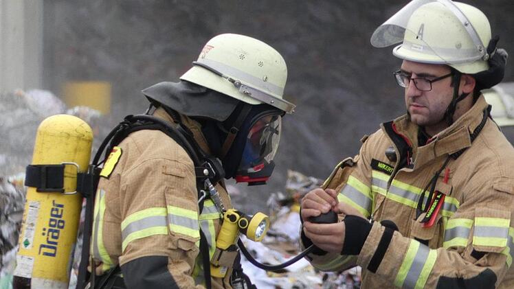 Maschinenbrand in Kronach: Die Feuerwehr konnte den Brand schnell unter Kontrolle bringen. Symbolfoto: Christian Licha