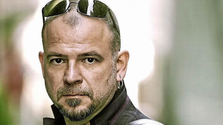 Martin Kälberer war vor einigen Jahren mit Werner Schmidbauer in Höchstadt, jetzt kommt er solo. Foto: privat