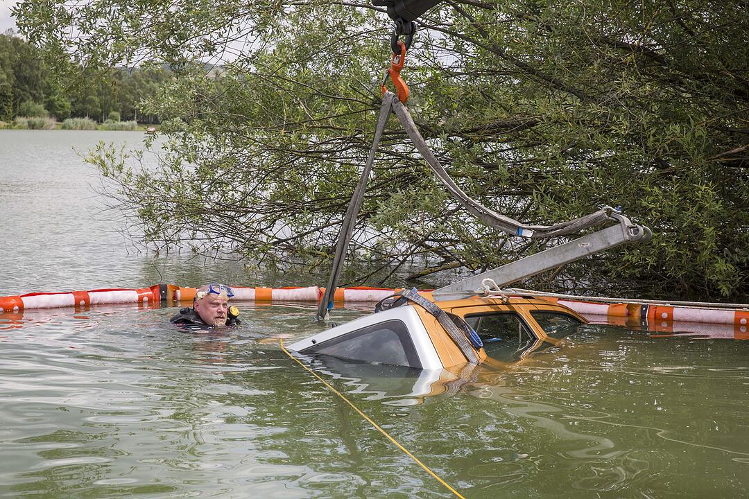 Auto aus See bei Haßfurt geborgen