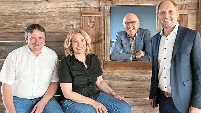 Der neue DAV-Vorstand (von links): Zweiter Vorsitzender Dieter Sprott, Schriftf&uuml;hrerin Franka Struve-Waasner, Schatzmeister Thomas Neuber und Vorsitzender Ulrich Sch&uuml;rr