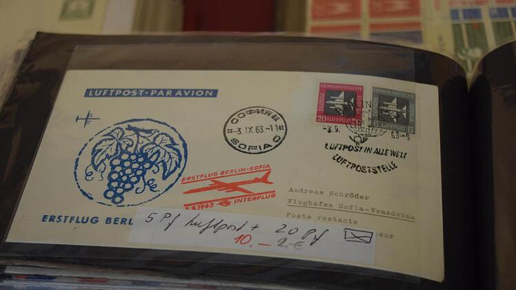 Luftpoststempel aus der Sammlung von Rainer Kusnierz Foto: Daniela Pondelicek