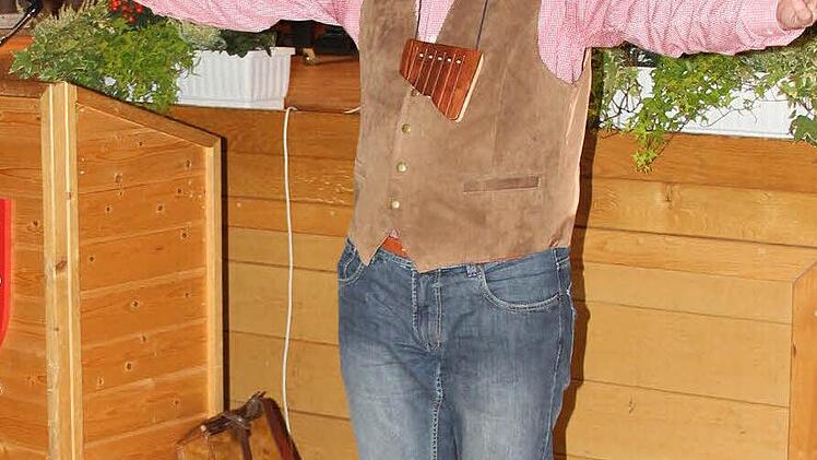 Eric Fergusson und Walter Dold boten "Klassik in Kurzform" und auch eigener Versform, da auch Dold gemünzt.