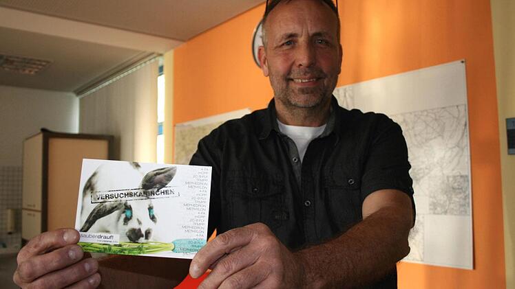 Jürgen Groß klärt Schüler über Drogen auf