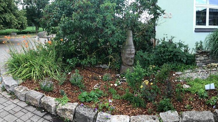 Seit Juli ziert ein weiteres Beet die Grundschule Igensdorf. Foto: privat