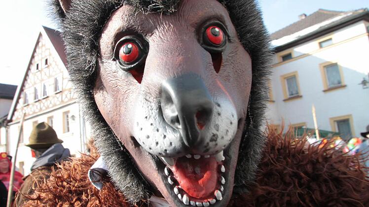 Marktplatztreiben in Stadtsteinach. Foto: Jürgen Gärtner