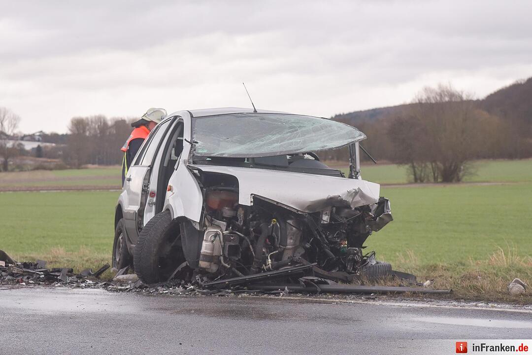 Tödlicher Verkehrsunfall auf B8 Richtung Würzburg