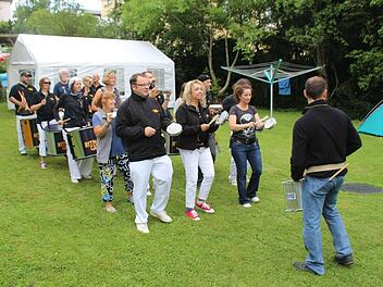 Als Dankeschön gab es ein kleines Privatkonzert im Garten. Foto: privat