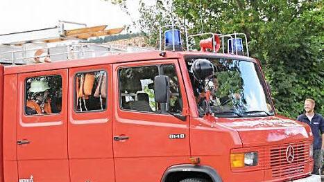 Das Reichenbacher Feuerwehrauto wurde in den Ferien kurzfristig angeschafft, nachdem das alte nicht mehr zu reparieren war. Mittelfristig soll die Wehr noch ein zweites Fahrzeug erhalten.