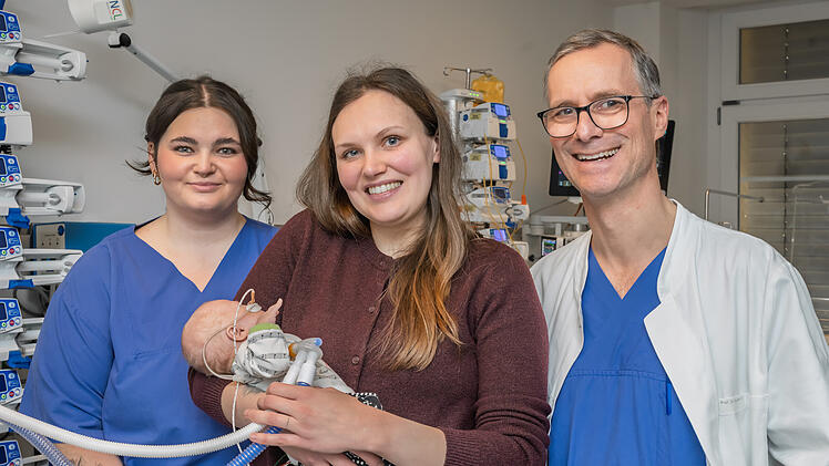 Klinikum Erlangen: "Einem Wunder gleich" - so dramatisch war Davids Start ins Leben