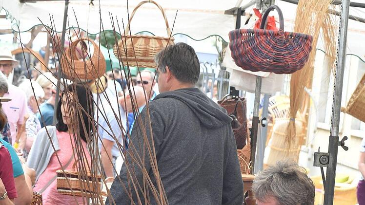 Impressionen vom Korbmarkt.
