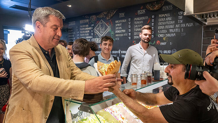 Söder lädt zum Döner-Essen
