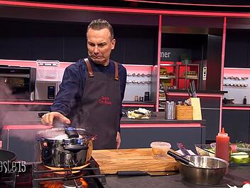 "The Taste" Oh nein, was pfeift denn da? "Technisch bin ich eine Pfeife." (Tim Raue über Tim Raue)