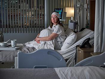 Ärztin Amy (Molly Parker) verliert nach einem Autounfall acht Jahre ihres Gedächtnisses. In der Dramaserie "Doc" kämpft sie darum, Beruf und Privatleben neu zu ordnen und sich selbst wiederzufinden.
