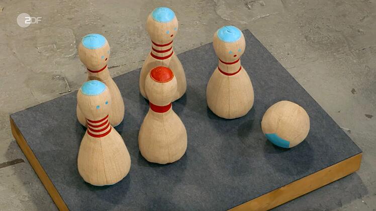 P&auml;dagogisches Spielzeug aus Rupfen und Leder von Designerin Renate M&uuml;ller stammte im Entwurf von 1968.