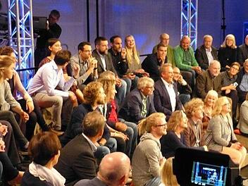 Auch die Bürger ergriffen das Wort bei der Wahl-Arena im Hegelsaal. Fotos: Julian Megerle