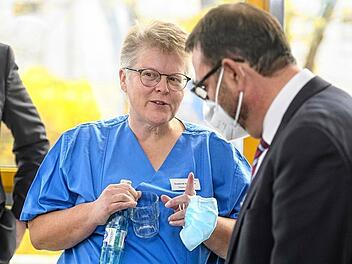 Gesundheitsminister Holetschek besucht die Main-KIlinik in Ochsenfurt