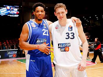 Gegner im Allstarspiel in Trier waren die beiden Bamberger Augustine Rubit (links) und Patrick Heckmann. Fotos: Daniel L&ouml;b