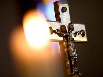 Kinder setzen Kirche in Brand - sie richteten einen Schaden von 400 Euro an