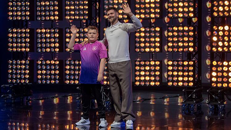 Erlanger Luis (11) am Samstag bei "Klein gegen Groß": Fußball-Duell mit Niclas Füllkrug