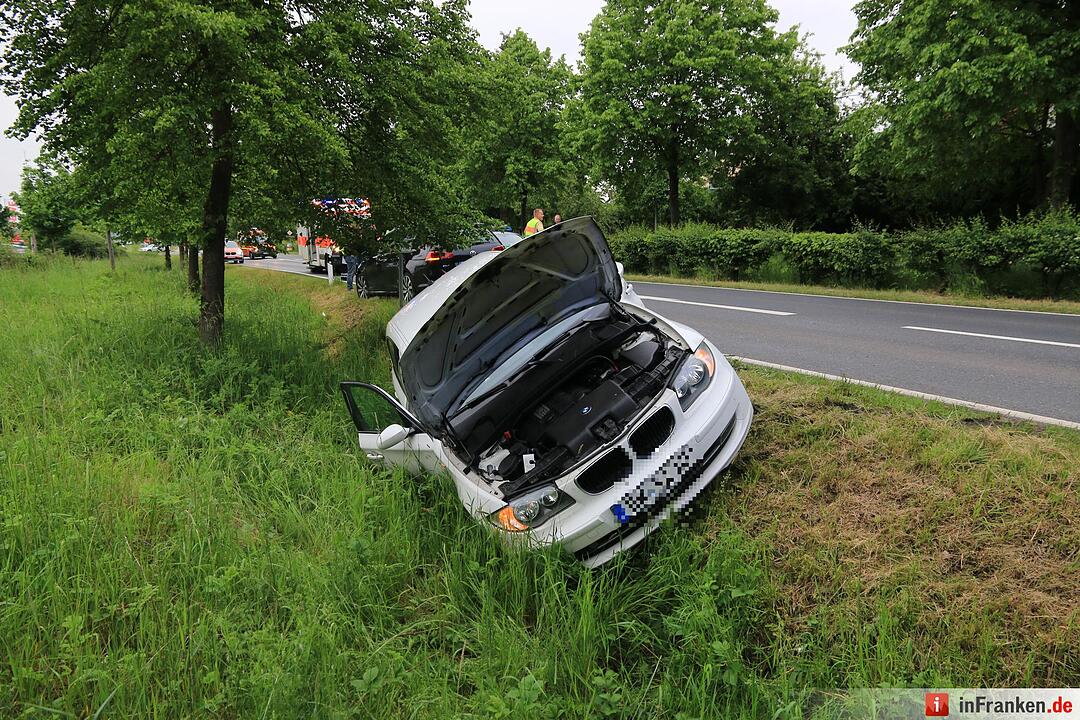 Autos kollidieren in Neunkirchen am Brand
