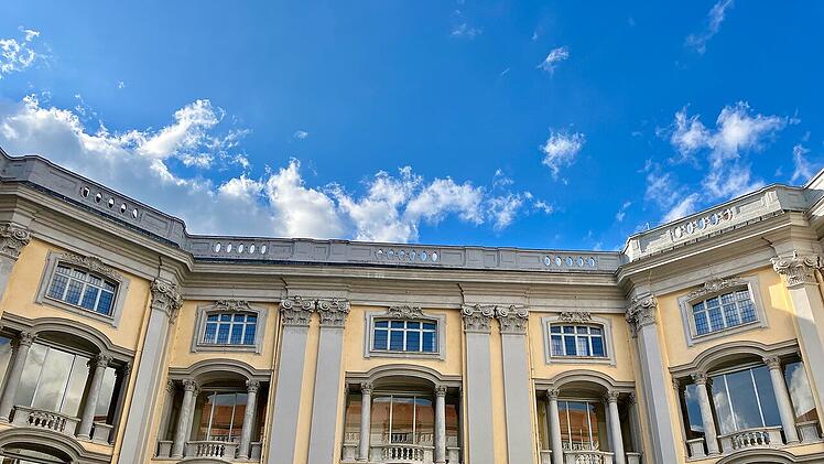 Der innere Arkadenhof der Residenz wurde von de Gabrieli und Retti entworfen.